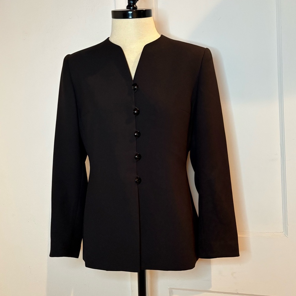 Vintage LeSuit Elegant Black Button-Up Blazer